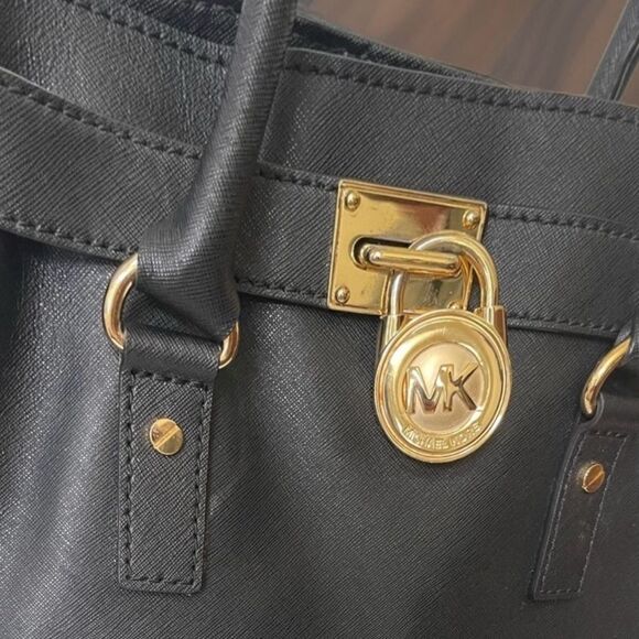 Michael Kors Hamilton Medium Black Saffiano Leather Satchel Bag in EUC - Picture 2 of 11